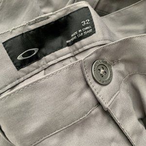 NWT Oakley Men’s Size 32W 30L Water Resistant Outdoor Performance Pant Gray